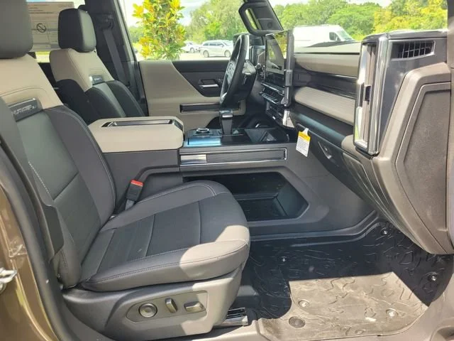 2026 GMC HUMMER EV 2X - Photo 14