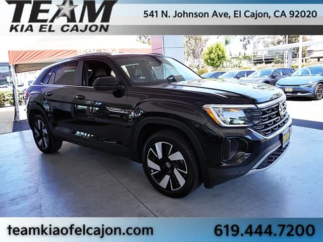 Used 2024  Volkswagen 2.0T SE w/Technology image 9