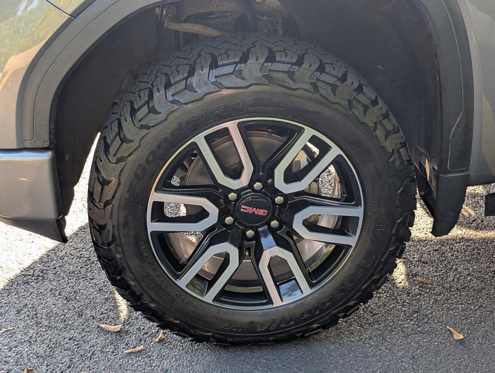 Used 2021 SATIN STEEL METALLIC GMC AT4 image 12