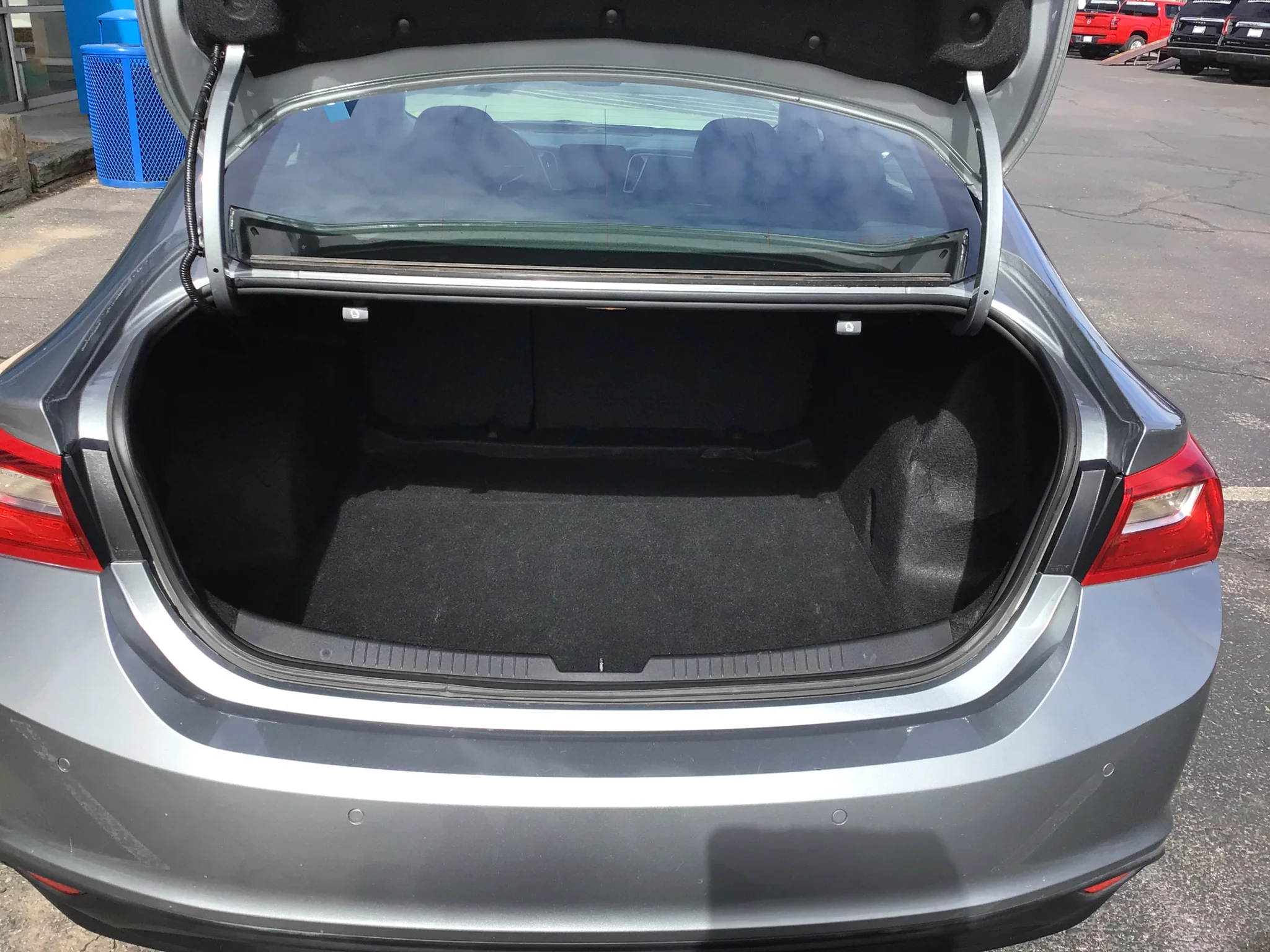 Used 2023 STERLING GRAY METALLIC Chevrolet LT image 10