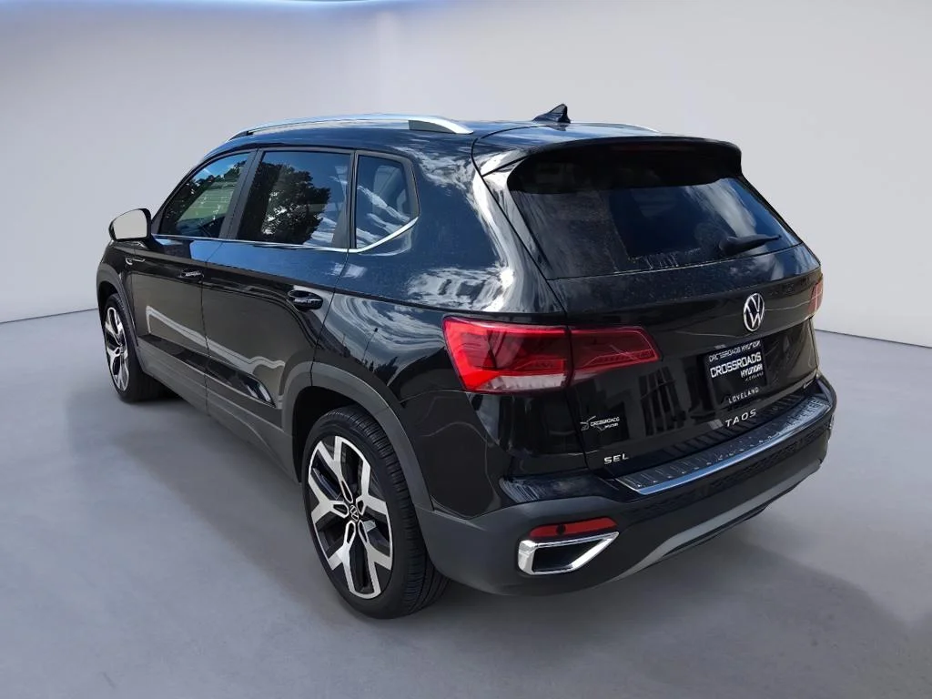 Used 2023 Deep Black Pearl Volkswagen SEL image 3