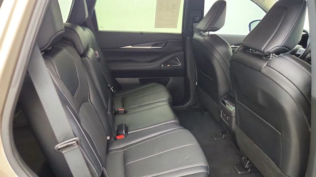 Used 2023 Warm Titanium INFINITI SENSORY AWD image 25