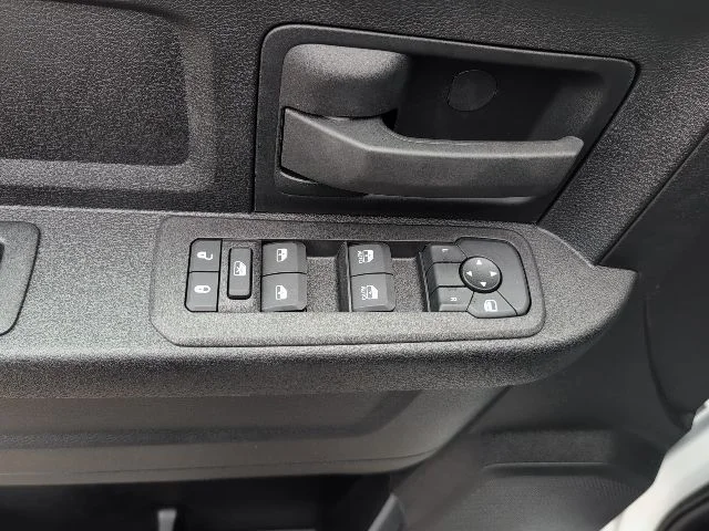2025 RAM 3500 Chassis Tradesman - Photo 14