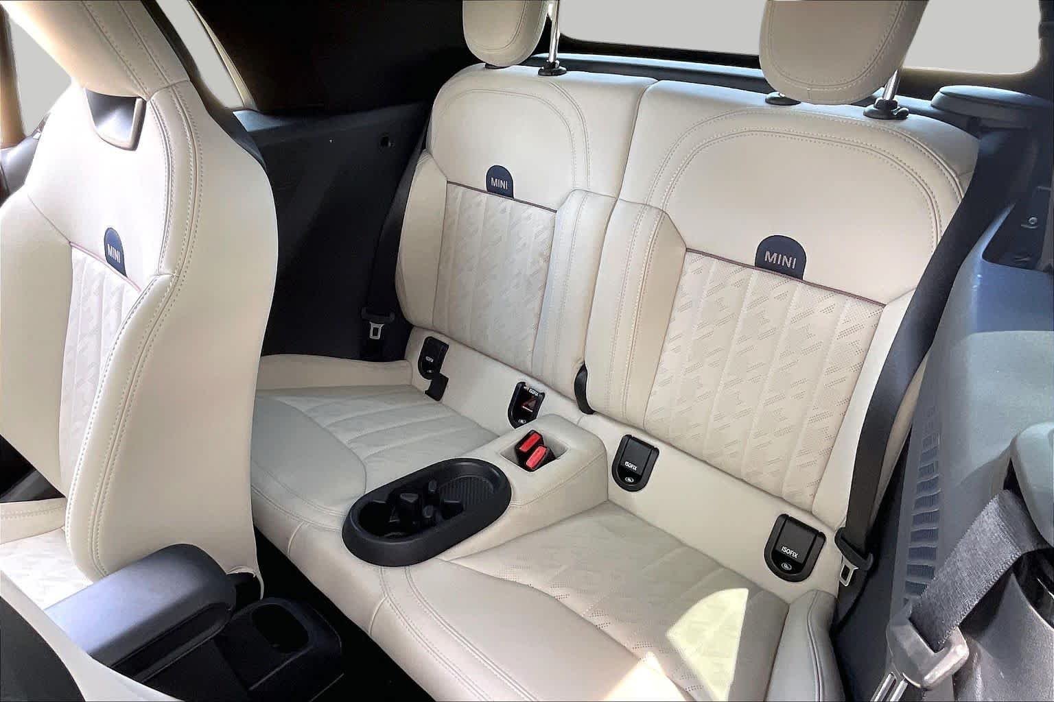 Used 2025 Chili Red II MINI Cooper S image 21