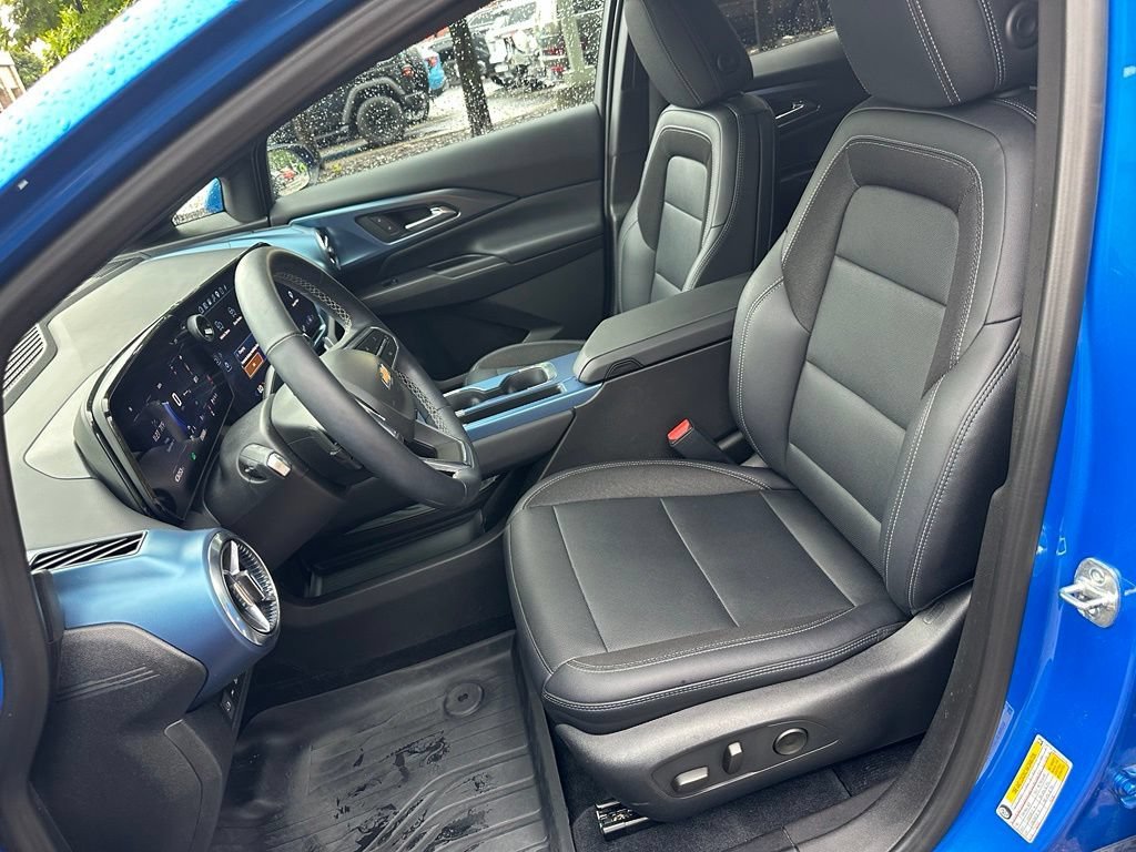 2025 Chevrolet Equinox EV LT - Photo 19