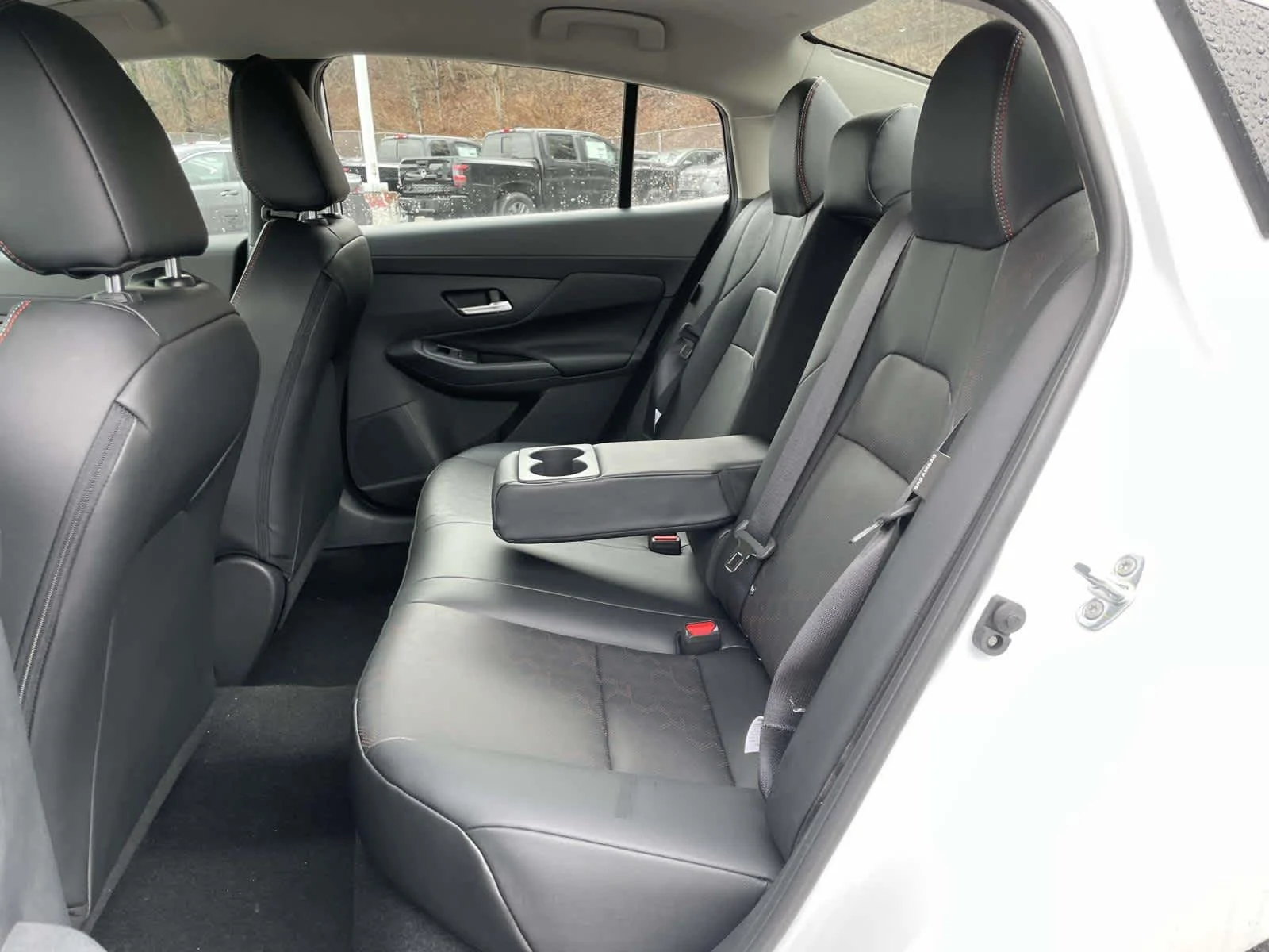 New 2026 Aspen White Tricoat/Super Black Nissan SR image 16