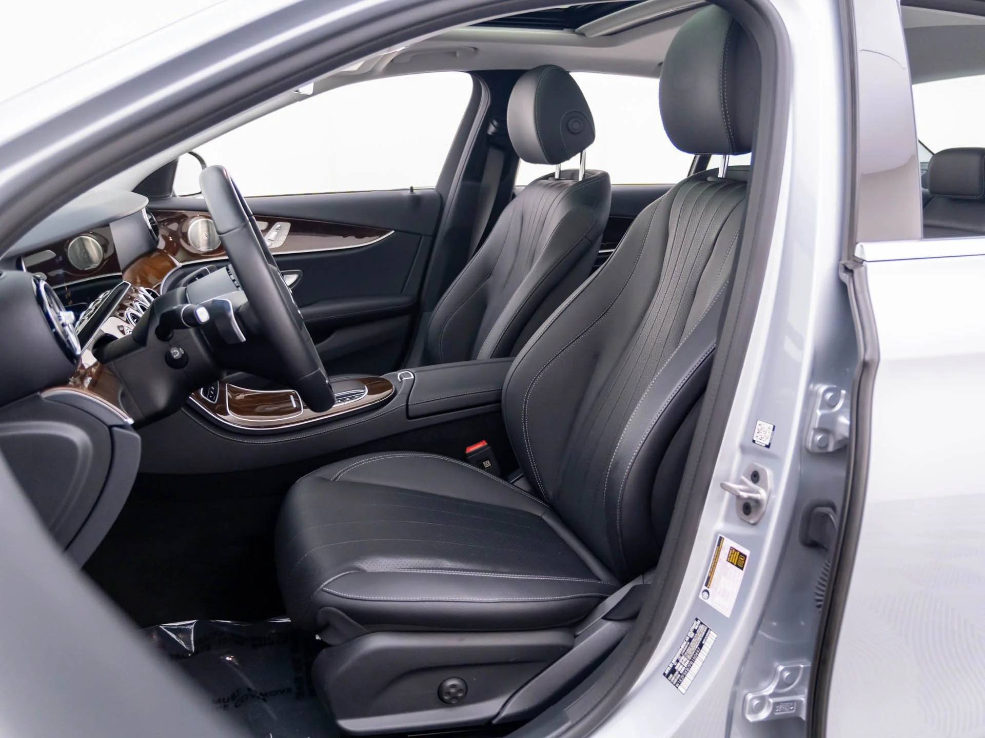 Used 2023 Silver Mercedes-Benz E 450 image 14