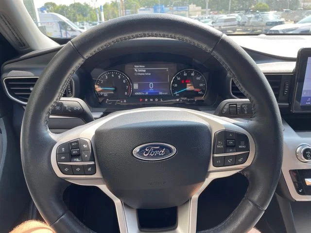 Used 2024 Silver Ford XLT image 19