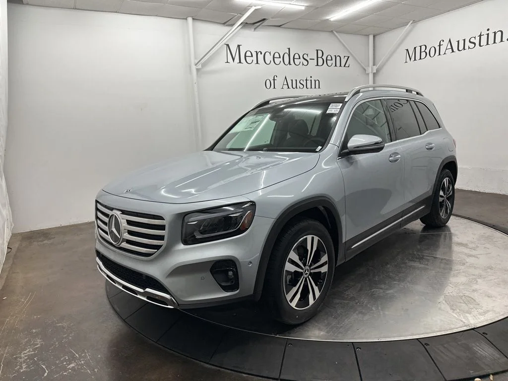 Used 2026 Silver Mercedes-Benz GLB 250 image 3