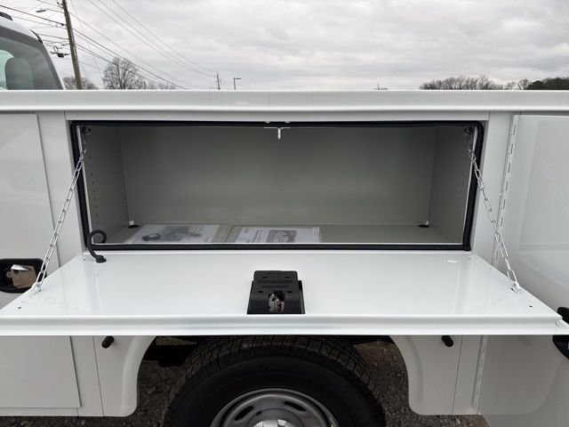 New 2026 Oxford White Ford XL image 11
