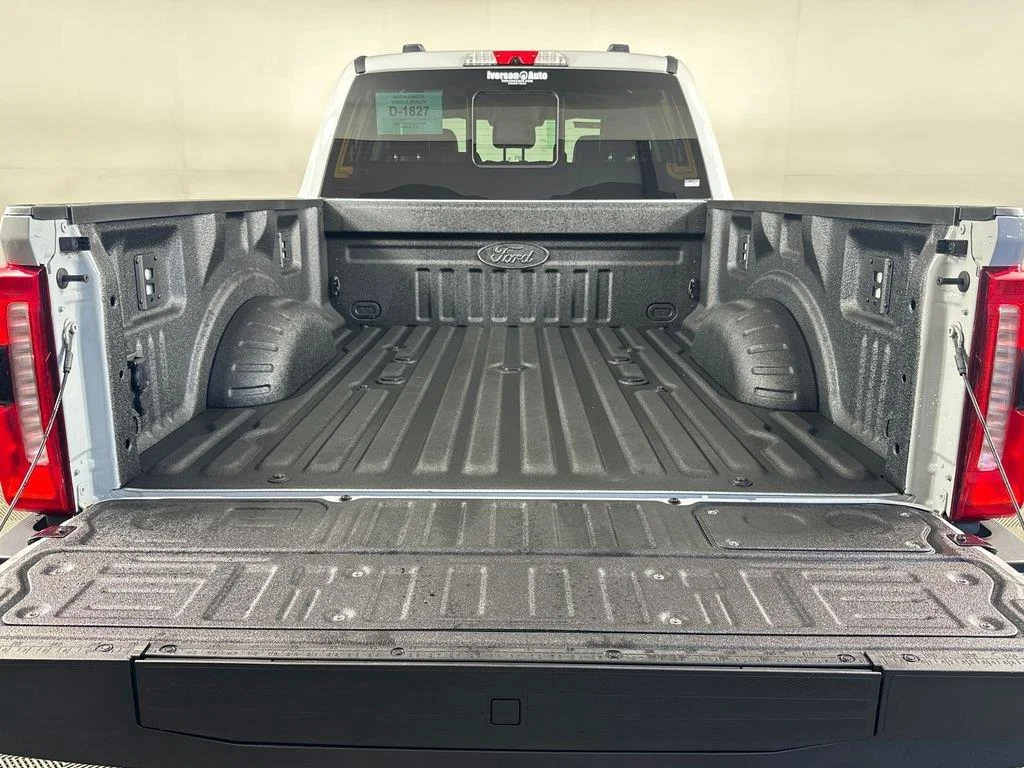 New 2026 Avalanche Ford F-250® Lariat® image 10