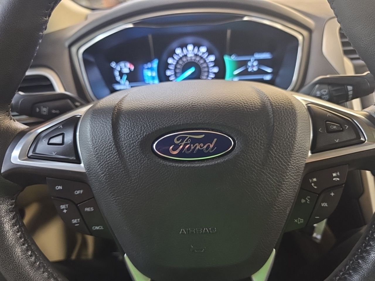 Used 2016 White Ford SE image 23