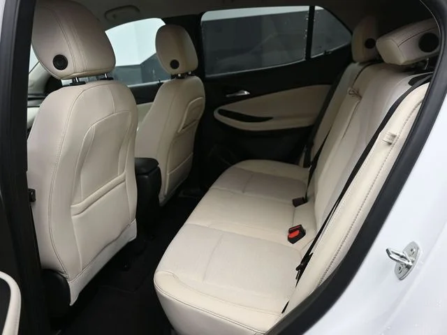 Used 2020 White Buick Select image 10