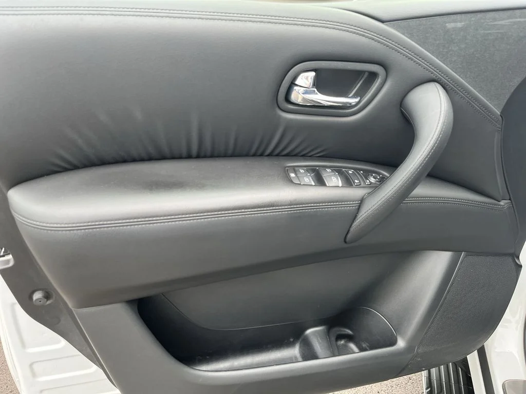 Used 2023 White Nissan SV image 13