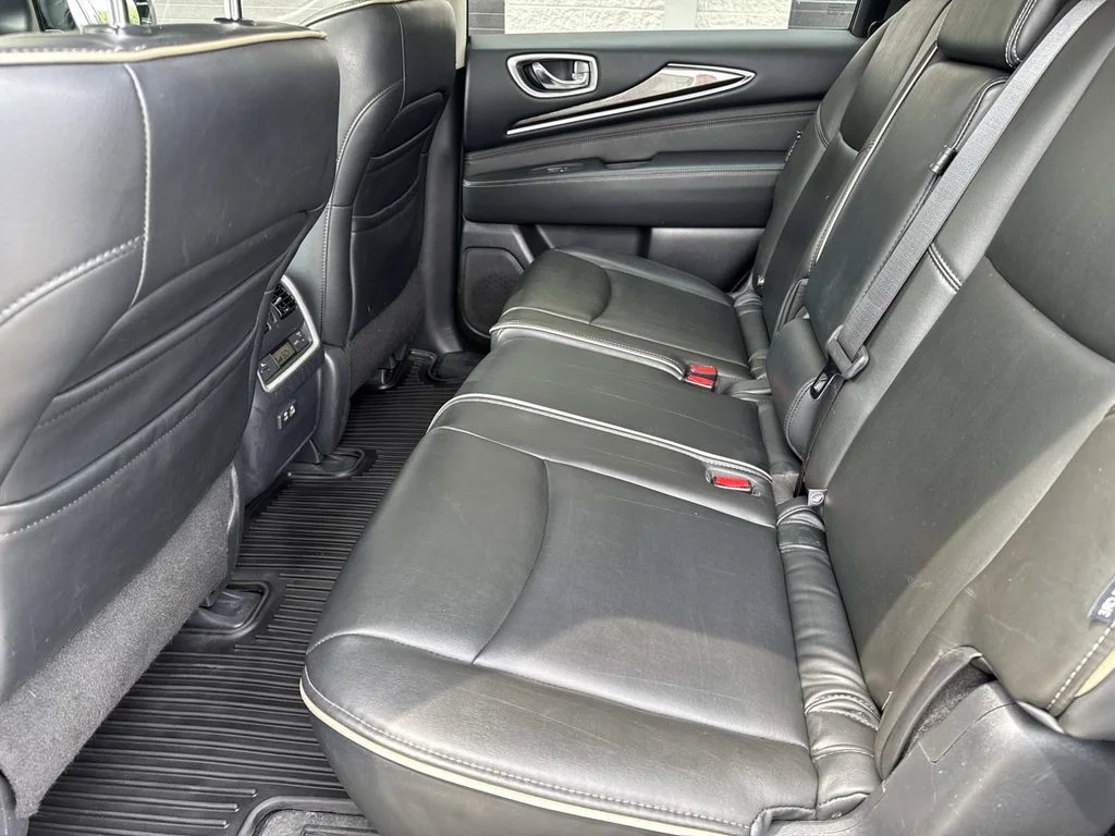 Used 2019 Black INFINITI PURE image 23