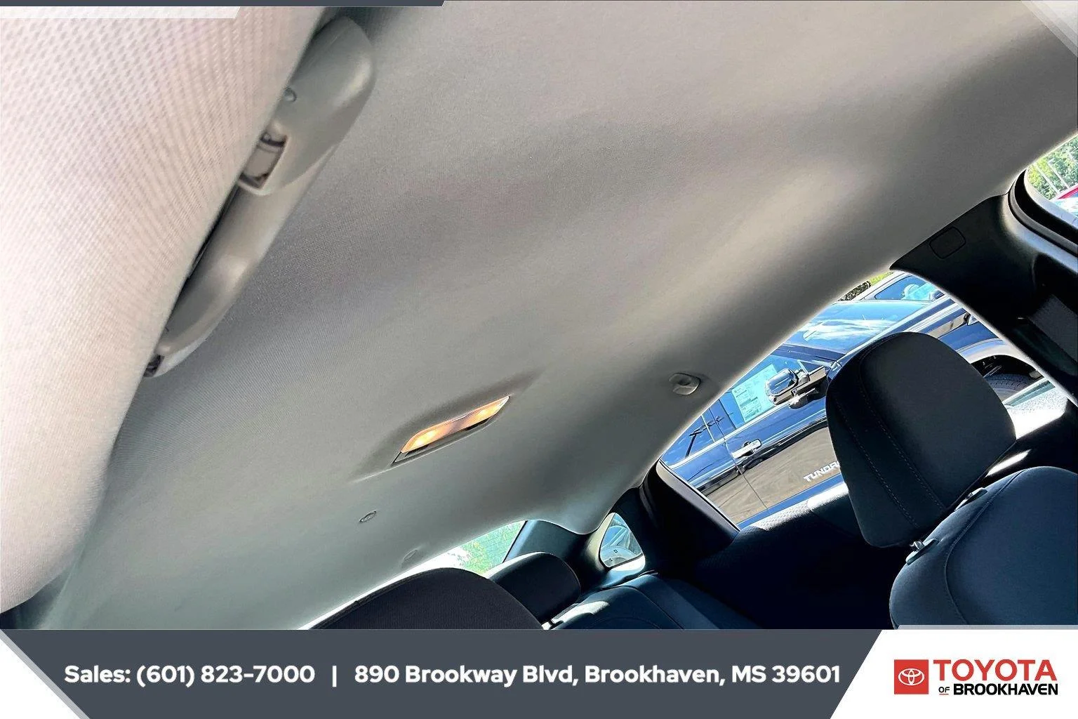 Used 2024 Lakeshore Blue Metallic Chevrolet LT image 16