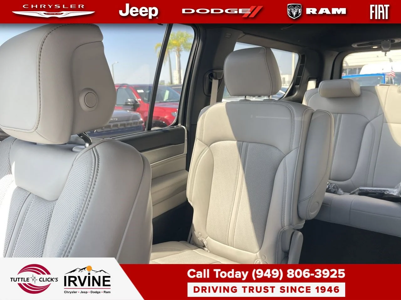 New 2026 Fathom Blue Pearl-Coat Exterior Paint Jeep Limited Reserve image 4