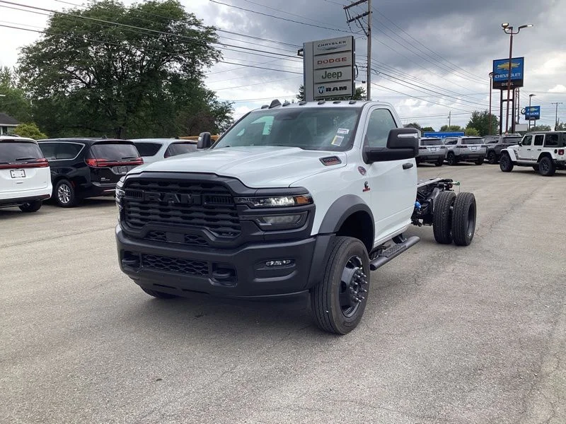 New 2026 Bright White Clearcoat RAM Tradesman image 3