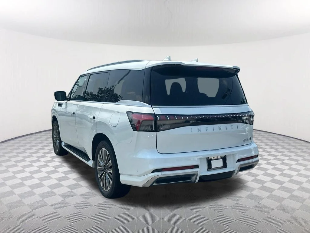 New 2027 RADIANT WHITE INFINITI Luxe 4WD image 7