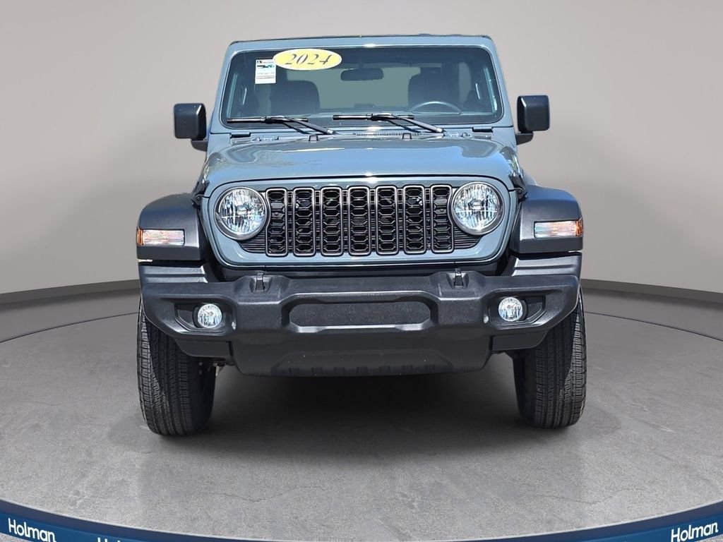 Used 2024 Blue Jeep Sport image 3