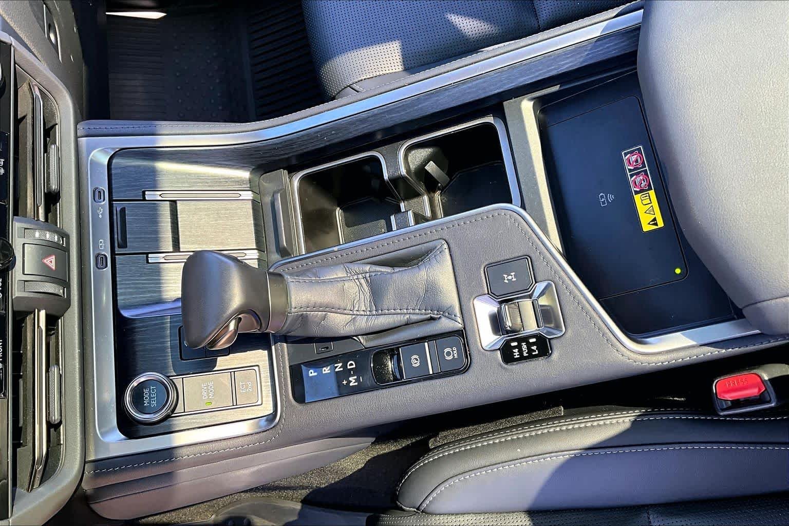 Used 2025 Atomic Silver Lexus Luxury+ image 31