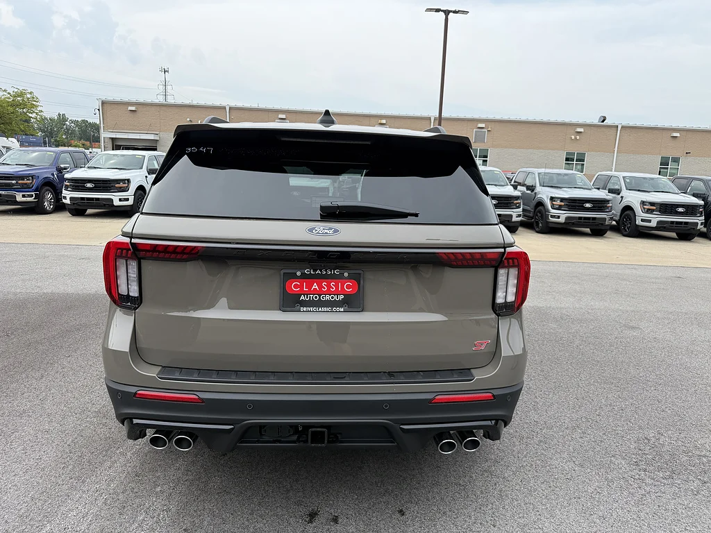New 2027 Marsh Gray Ford ST image 4