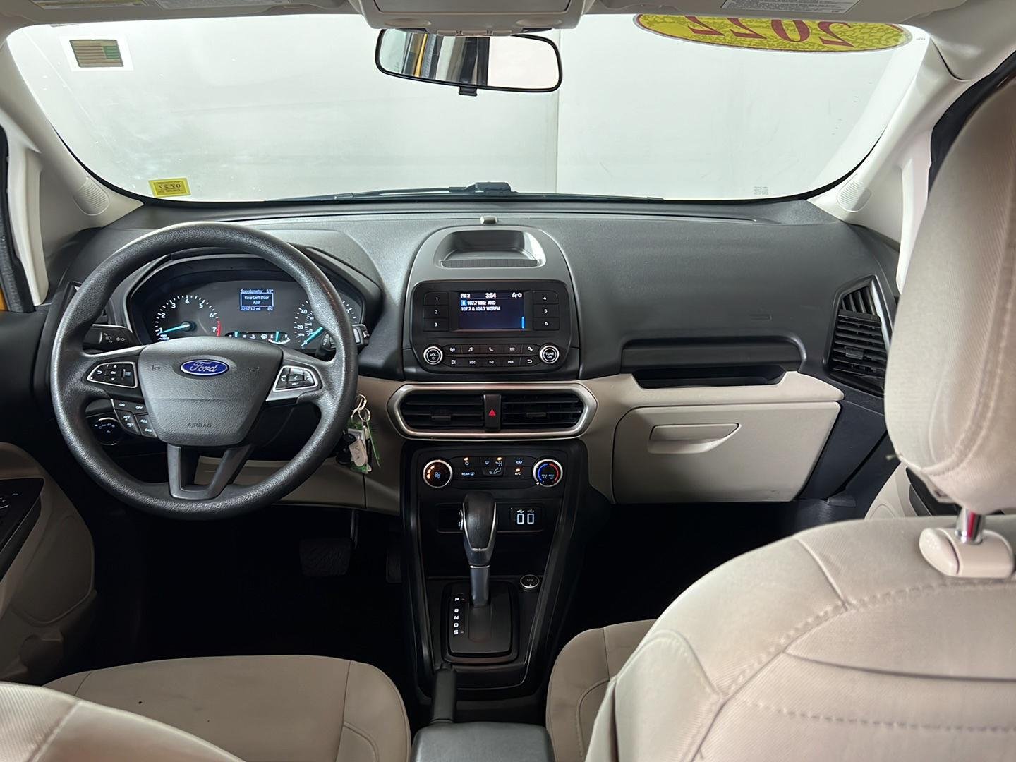 Used 2022 Luxe Yellow Ford S image 2