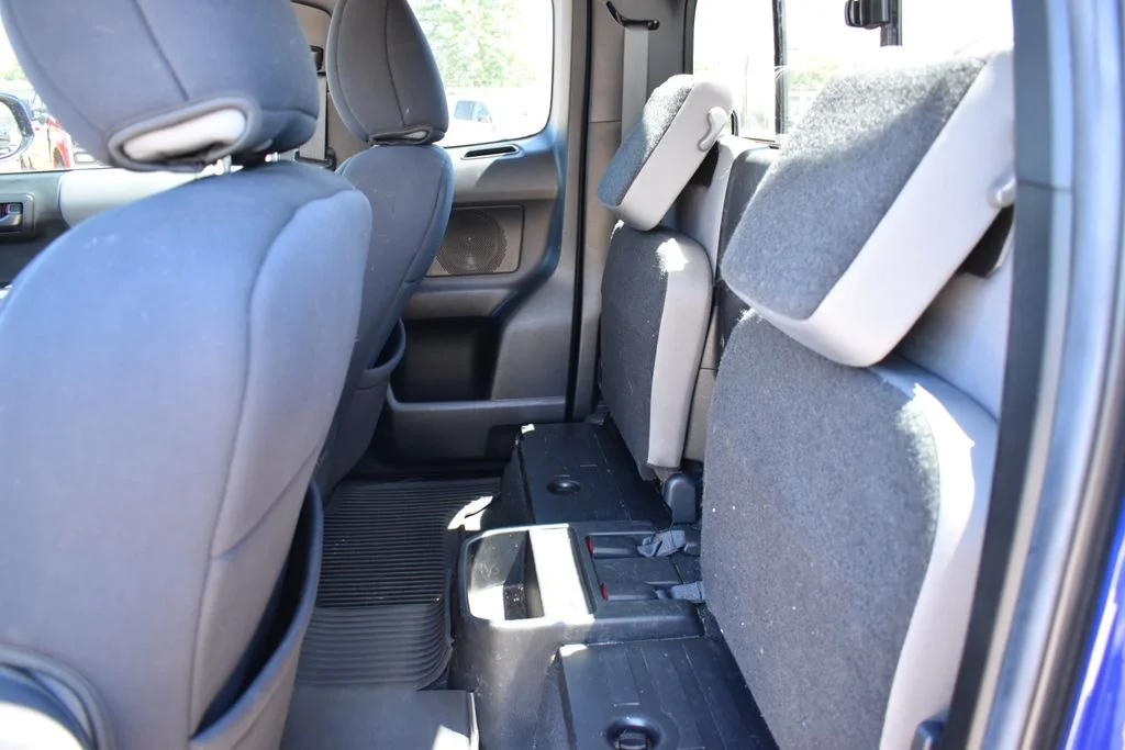 Certified Used 2022 Blue Crush Metallic Toyota SR5 image 8
