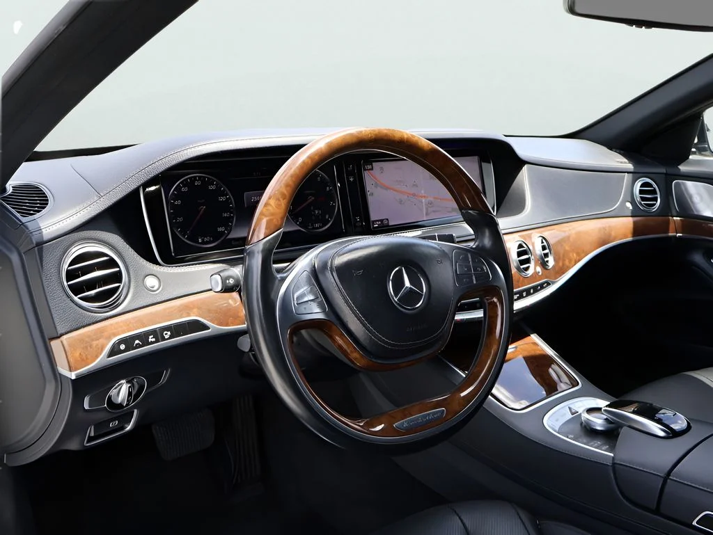 Used 2015 designo Diamond White Mercedes-Benz S 550 image 19