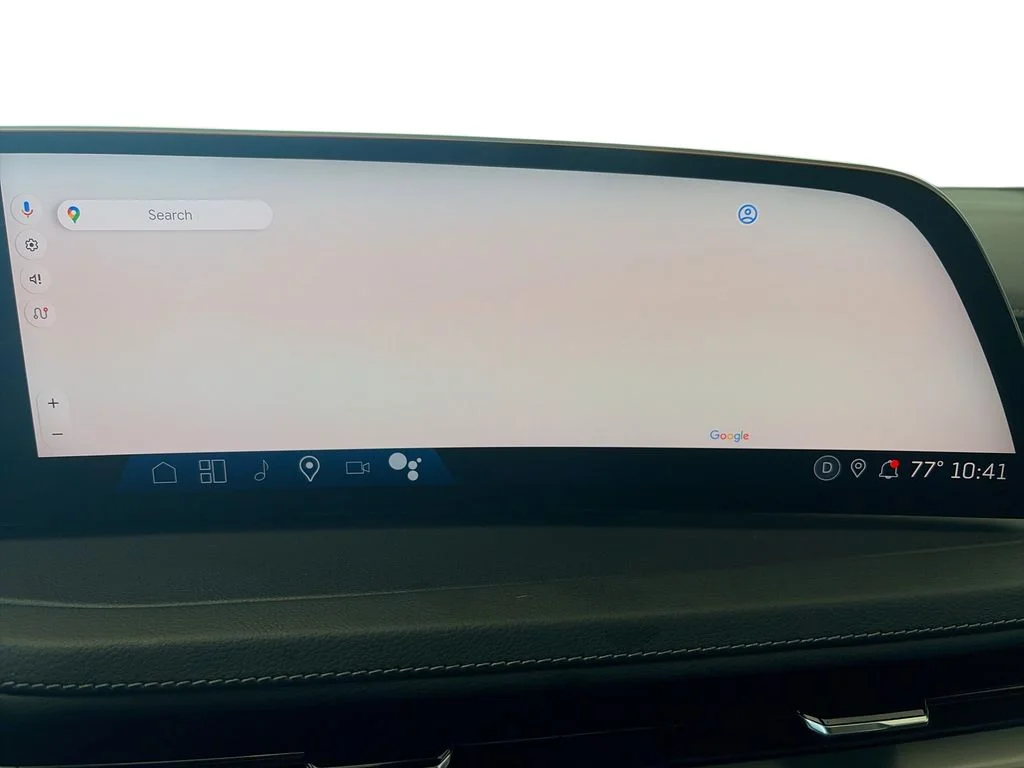 Used 2025 Green Cadillac Premium Luxury image 14