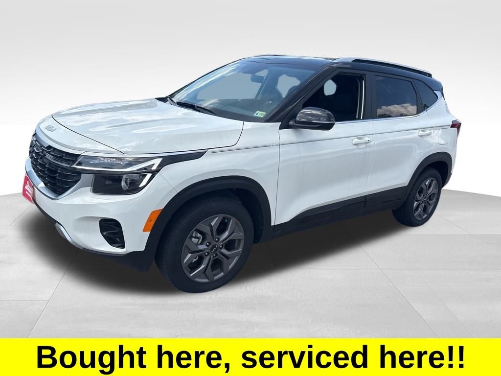 Used 2024 White Kia SX image 3