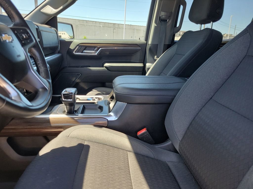 Used 2023 Radiant Red Tintcoat Chevrolet LT image 21
