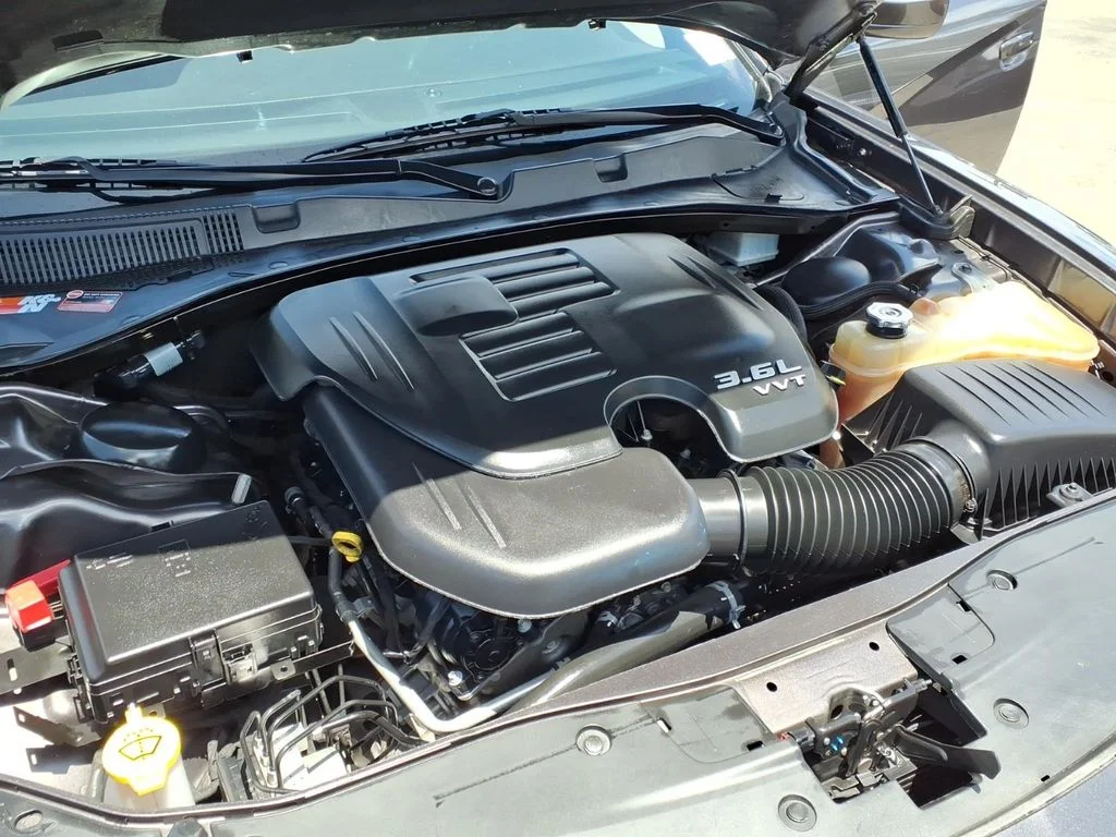 Used 2022 Gray Dodge SXT image 26
