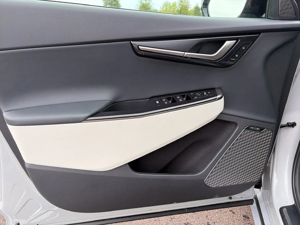 New 2026 Wolf Gray / Black Roof Kia GT-Line AWD image 17