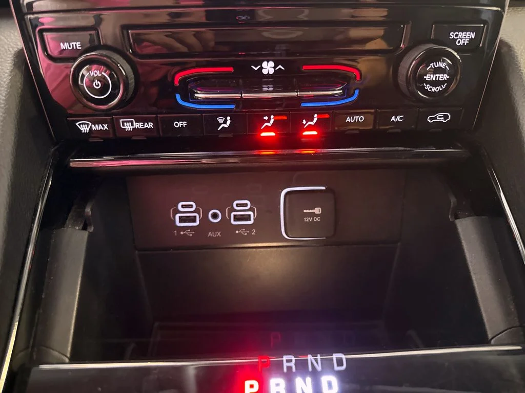 Used 2023 White Jeep Laredo image 20