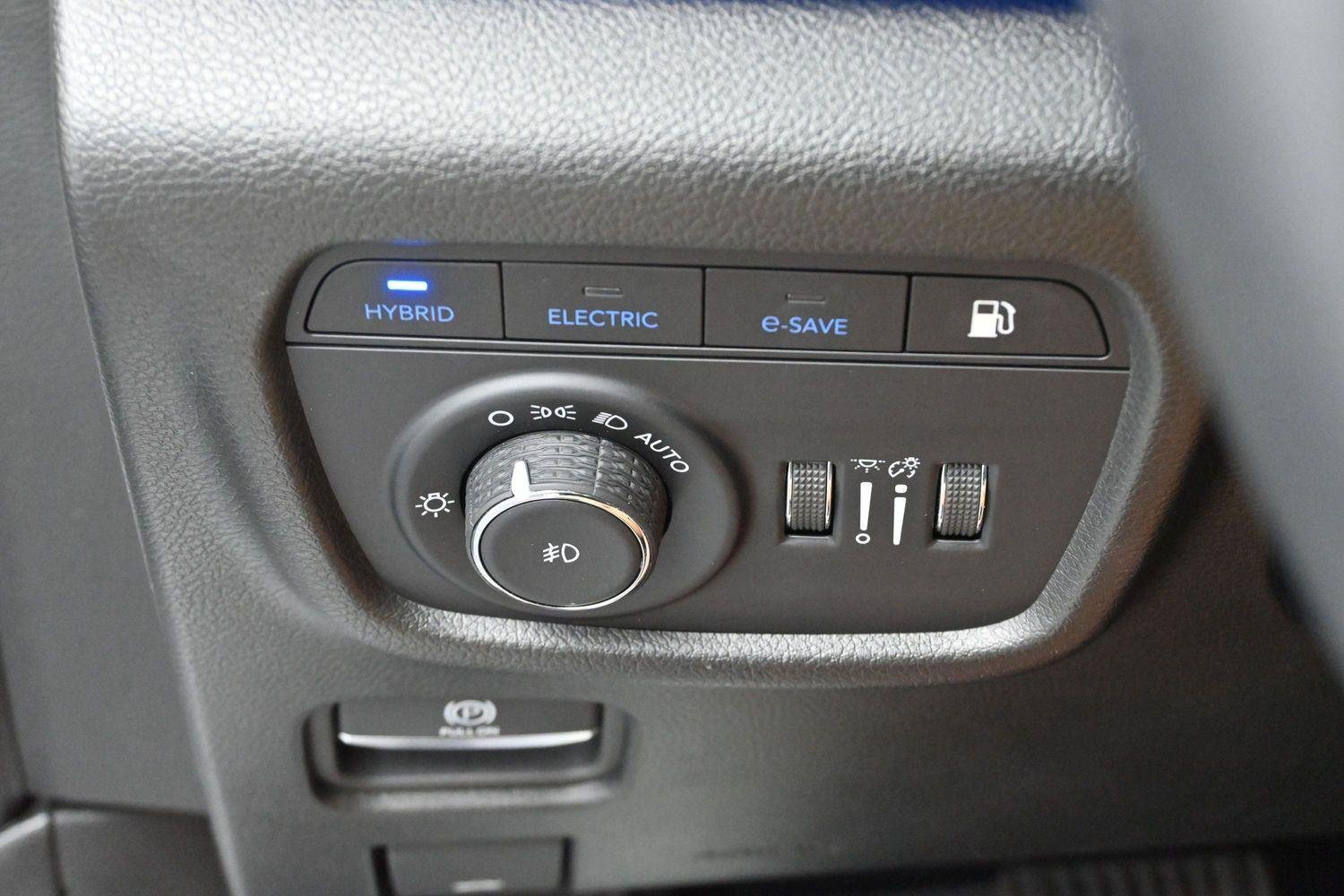 Used 2022 Bright White Clearcoat Jeep Summit image 31