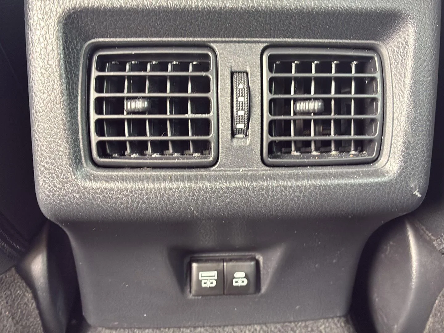 Used 2025 Ice Toyota XSE image 19