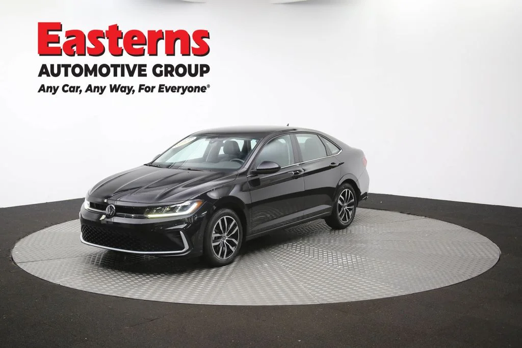 Used 2025 Black Volkswagen 1.5T SE image 54