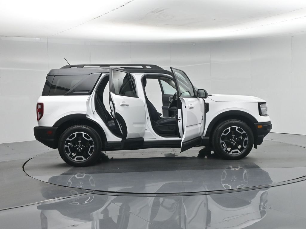 Used 2023 White Ford Outer Banks image 5