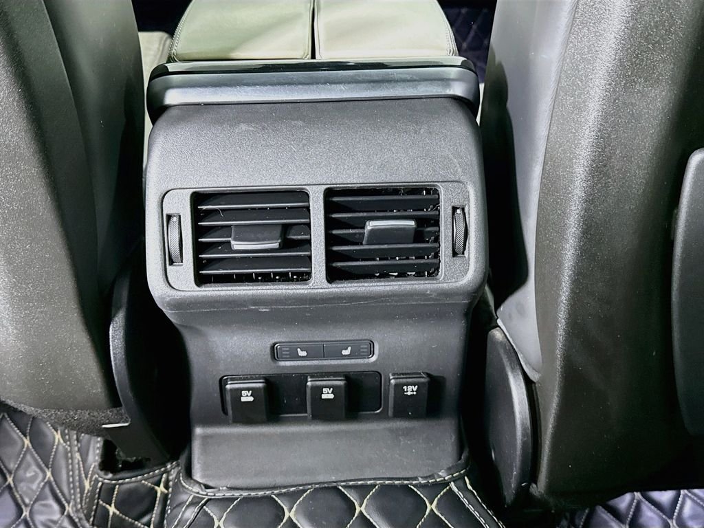 Used 2018 Corris Gray Land Rover First Edition image 28