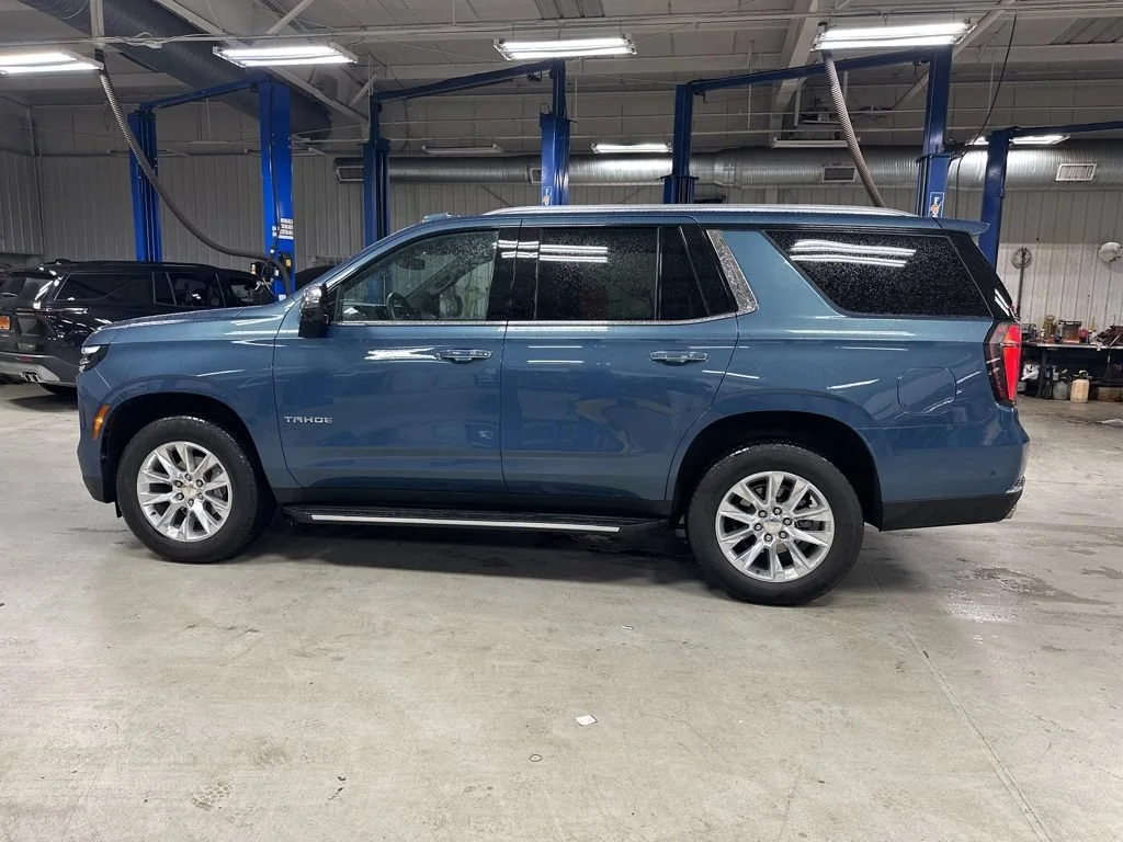 Used 2025 Lakeshore Blue Metallic Chevrolet Premier image 6