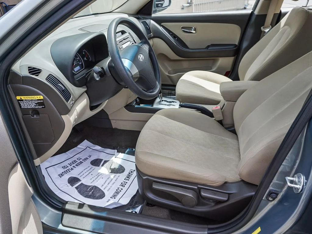 Used 2010 Beige Hyundai GLS image 18