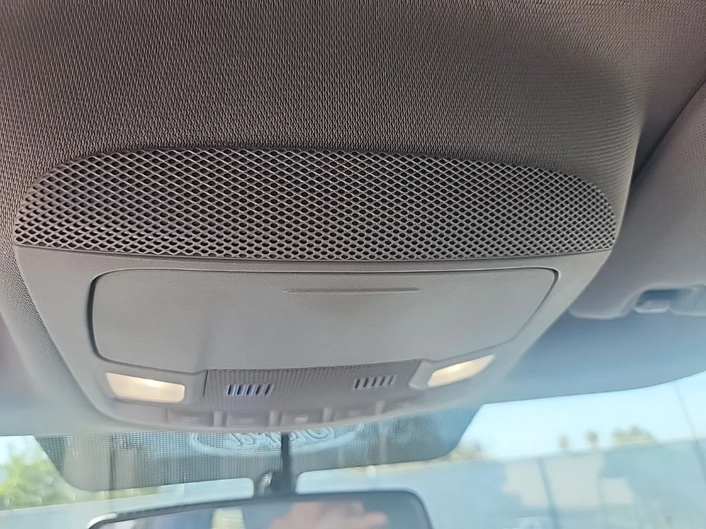 Used 2016 White Ford XLT image 25
