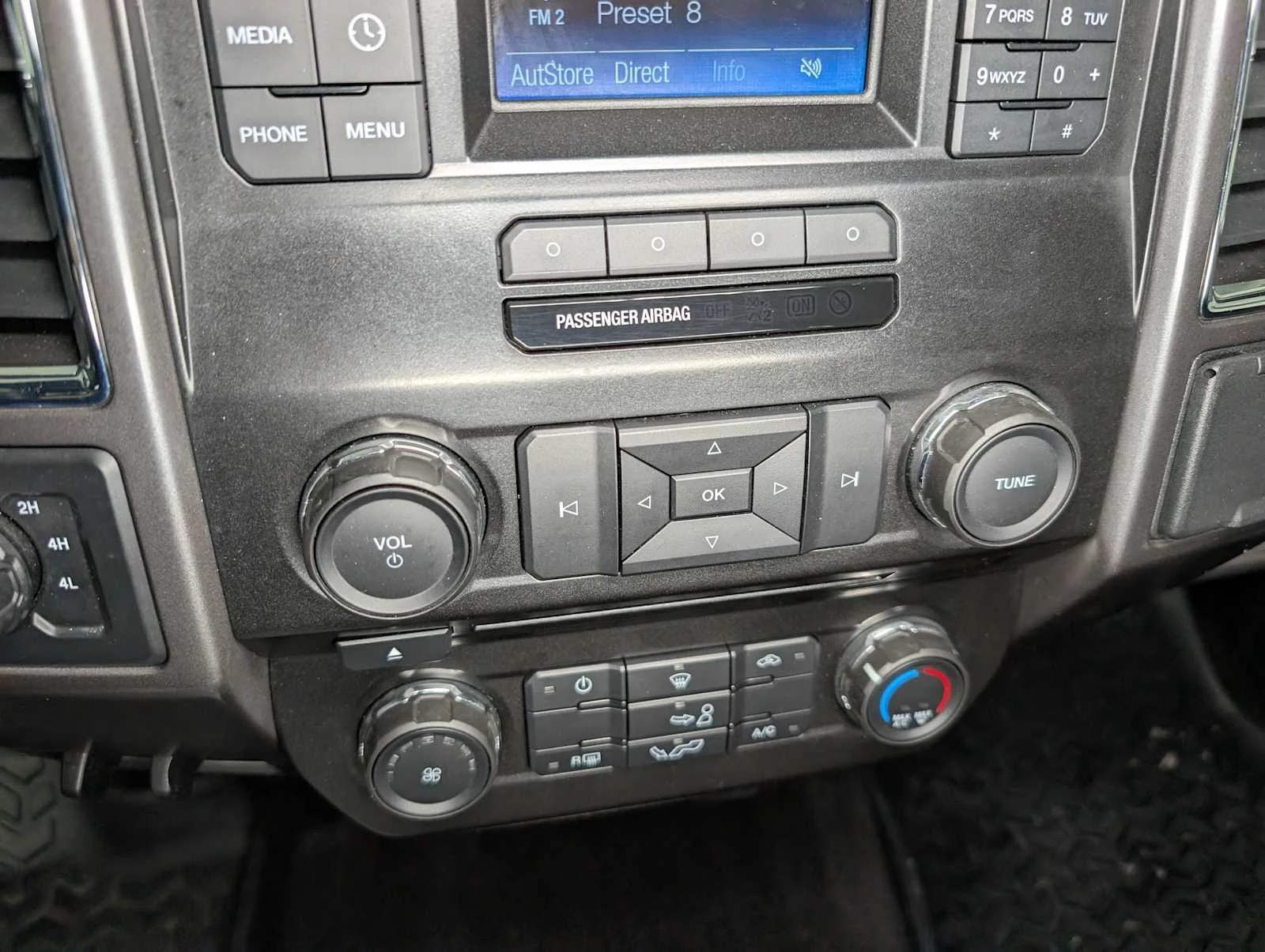 Used 2015 Blue Jeans Metallic Ford XLT image 23