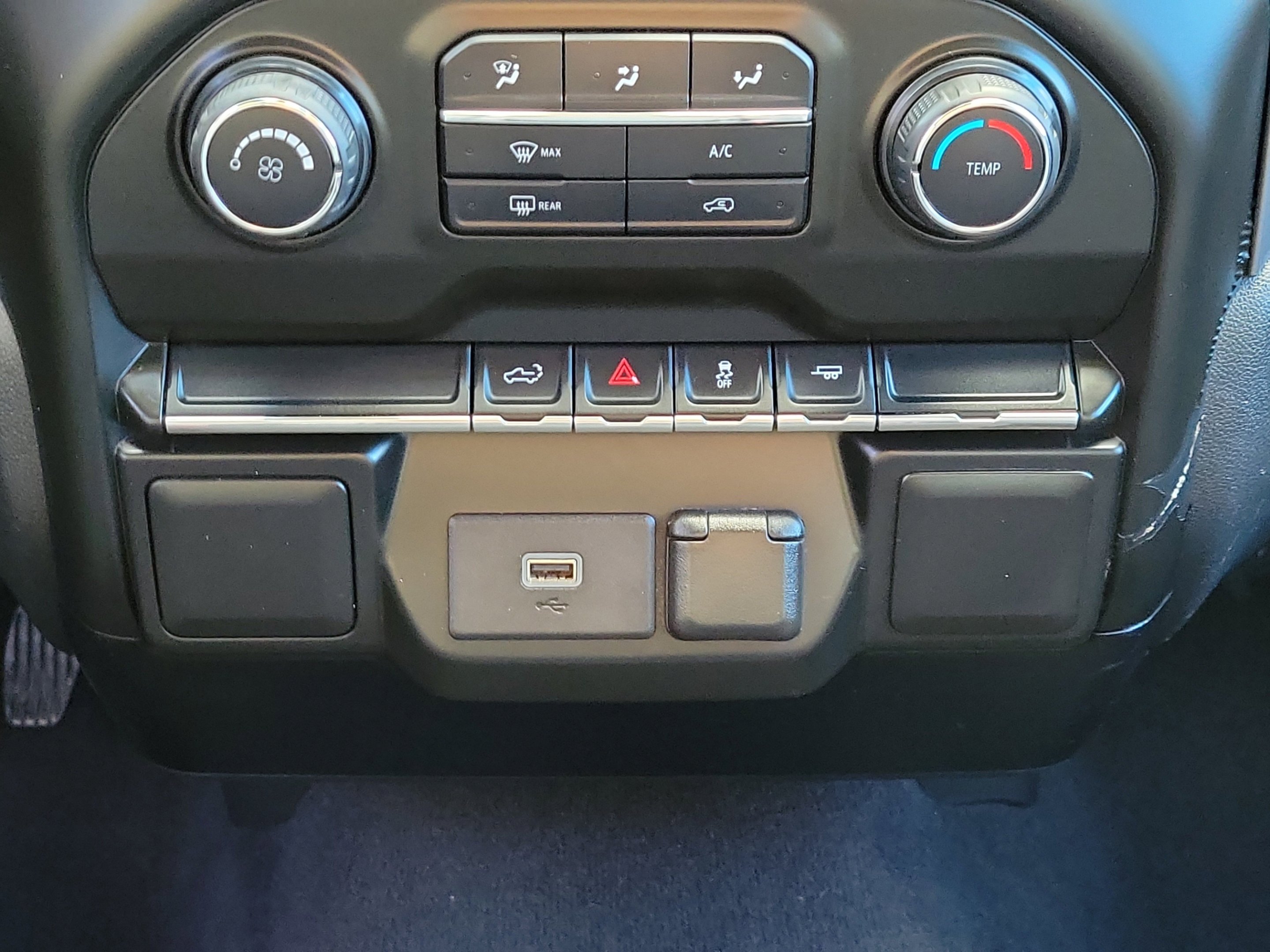 Used 2020 Red Hot Chevrolet Custom image 17