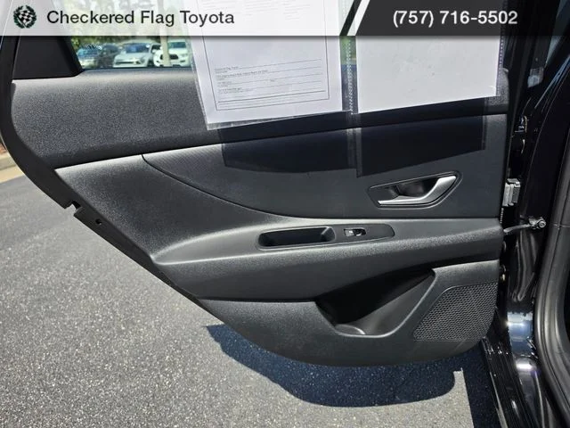 Used 2025 Abyss Black Hyundai SE image 26