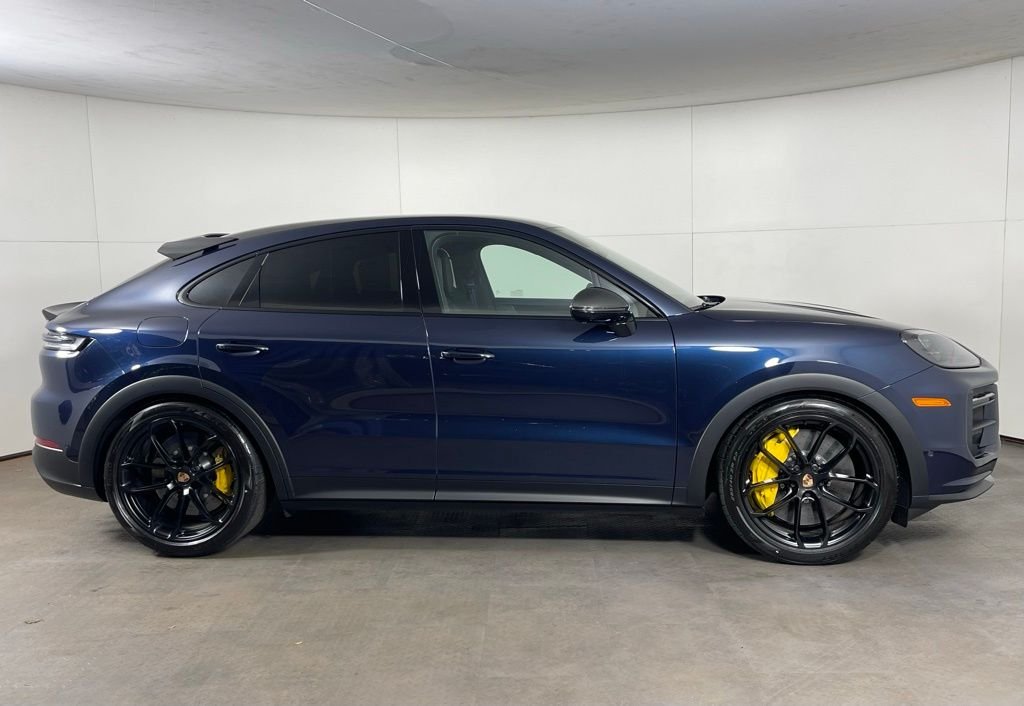 2025 Porsche Cayenne Coup Turbo GT - Photo 8