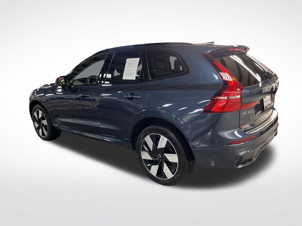 Used 2025 Blue Volvo Plus image 4