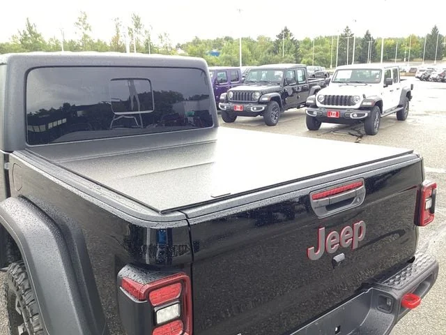 Used 2024 Black Clearcoat Jeep Rubicon image 16