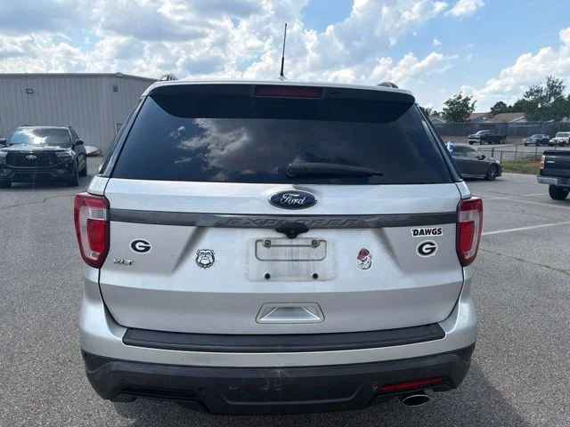 Used 2019 Silver Ford XLT image 4